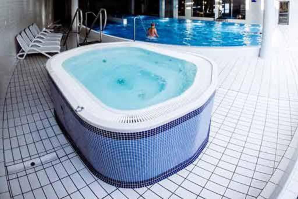Premium Apartment For Jewish Quarter & Old Town Plus Pool Краков Экстерьер фото